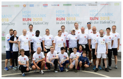 4 km für "Kinder helfen Kindern" Team Mattfeld beim HSH-Nordbank-Run 2018 